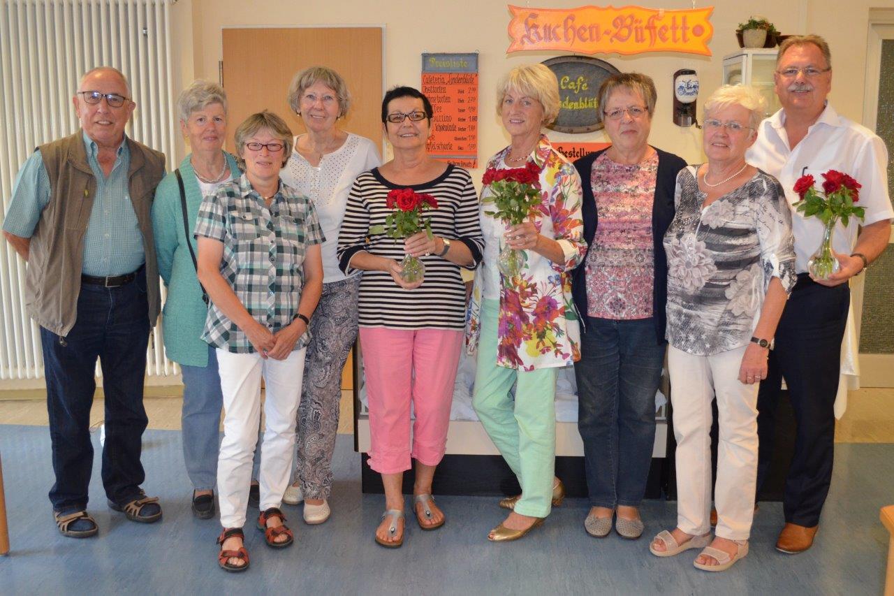 Das Cafeteria-Team mit Antonius Kohlhaas (links) und Alfons Busch 